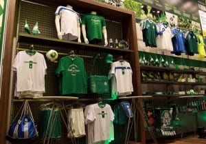 Palmeiras inaugura nova loja.