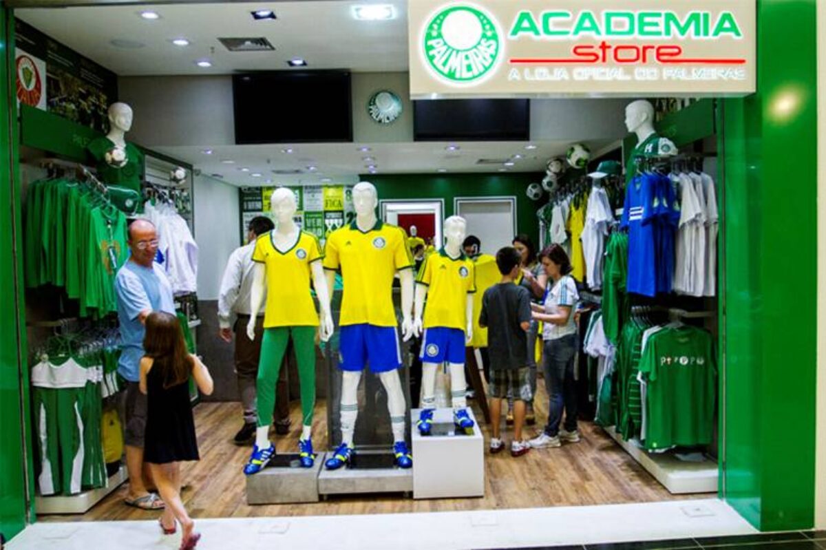 Camisa amarela representa 65% das vendas de camisas de jogo na Academia  Store