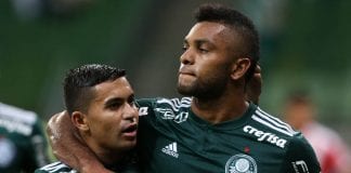 Miguel Borja e Dudu em ação pelo Palmeiras