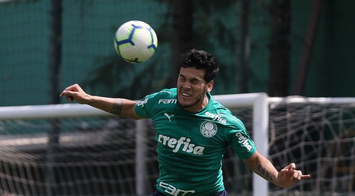 O jogador Gustavo Gómez, da SE Palmeiras, durante treinamento, na Academia de Futebol.
