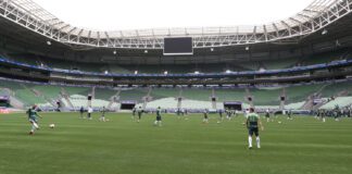 Os jogadores da SE Palmeiras, durante treinamento, na Arena Allianz Parque.