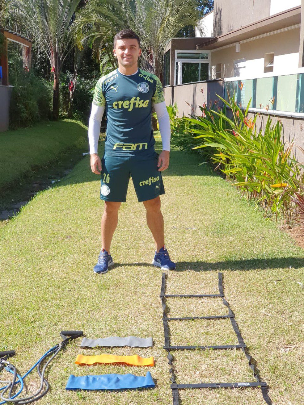 Palmeiras: Victor Luiz treina em casa