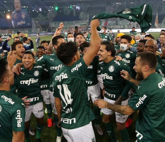 Os jogadores da SE Palmeiras, comemoram a conquista do do Campeonato Paulista, Série A1, na arena Allianz Parque contra a equipe do SC Corinthians P.