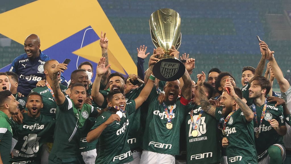 Palmeiras é Campeão Paulista em cima do Corinthians em casa!