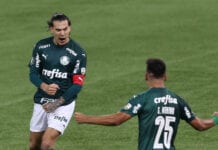 Gustavo Gómez comemora gol do Palmeiras no Allianz Parque
