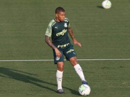 Lucas Esteves, lateral-esquerdo do Palmeiras.