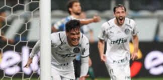 Gustavo Gomez comemora gol do Palmeiras contra o Grêmio na final da Copa do Brasil.