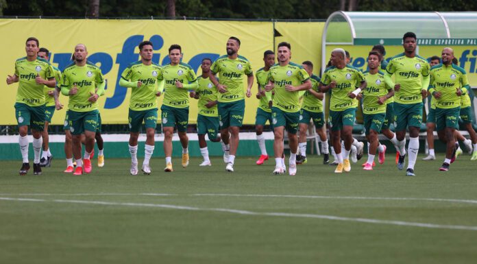 Os jogadores da SE Palmeiras durante treinamento na Academia de Futebol. (Foto: Cesar Greco)