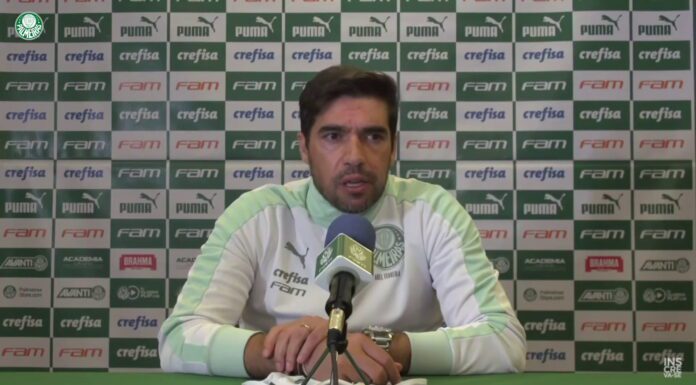 Abel Ferreira, técnico do Palmeiras, concede coletiva após queda na Copa do Brasil 2021