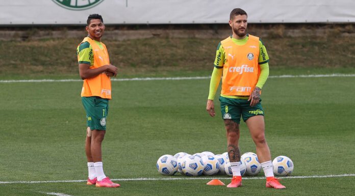 Rony e Zé Rafael durante treinamento na Academia de Futebol (Foto: Cesar Greco/Palmeiras)