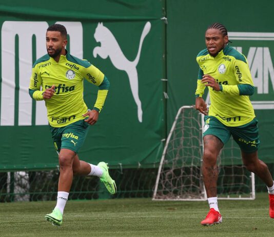 Jorge e Luiz Adriano em treinamento na Academia de Futebol (Foto: Cesar Greco/Palmeiras)