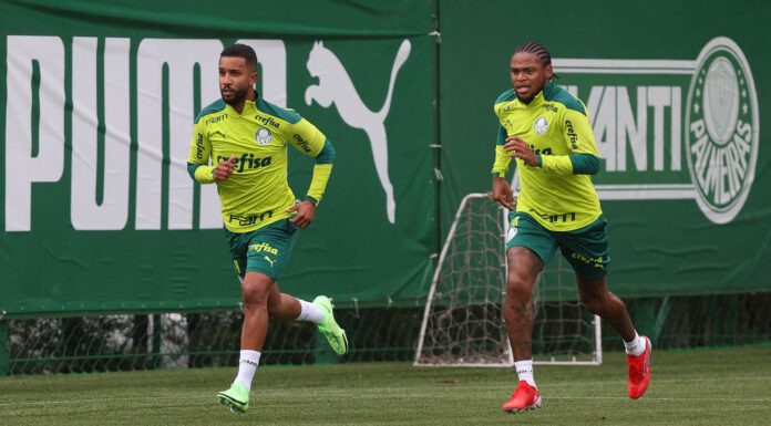 Jorge e Luiz Adriano em treinamento na Academia de Futebol (Foto: Cesar Greco/Palmeiras)