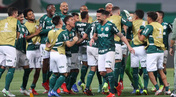 Os jogadores da SE Palmeiras, comemoram classificação em jogo contra a equipe do São Paulo FC, durante partida válida pelas quartas de final, volta, da Copa Libertadores, na arena Allianz Parque. (Foto: Cesar Greco)