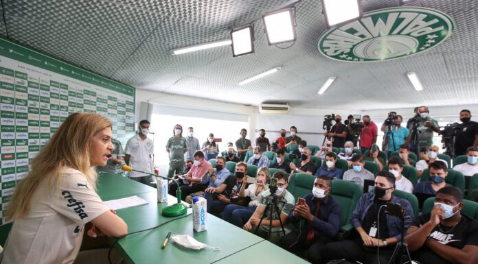A presidente Leila Pereira, da SE Palmeiras, concede entrevista coletiva, na Academia de Futebol, em São Paulo-SP. (Foto: Fabio Menotti)