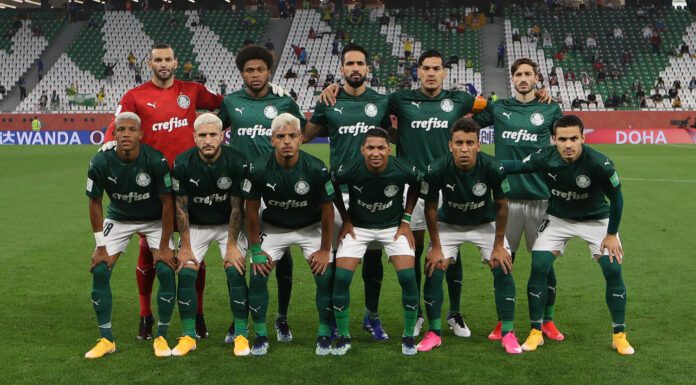 O time da SE Palmeiras, posa para foto em jogo contra a equipe do CF Tigres UANL, durante partida válida pela semi final, da Copa do Mundo de Clubes da FIFA 2020, no Estádio Education City. (Foto: Cesar Greco)