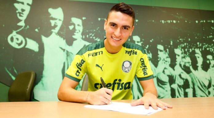 Eduard Atuesta assina contrato com o Palmeiras até o fim de 2026 (Foto: Ag. Palmeiras)