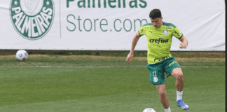 O jogador Joaquín Piquerez, da SE Palmeiras, durante treinamento, na Academia de Futebol. (Foto: Cesar Greco)