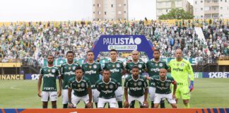 O time da SE Palmeiras, posa para foto em jogo contra a equipe do São Bernardo FC, durante partida válida pela segunda rodada, do Campeonato Paulista, Série A1, no Estádio Municipal Primeiro de Maio. (Foto: Cesar Greco)