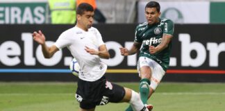 O jogador Dudu, da SE Palmeiras, em jogo contra a equipe do SC Corinthians P, durante partida valida pela vigésima quarta rodada, do Campeonato Brasileiro, Série A, na Arena Allianz Parque.