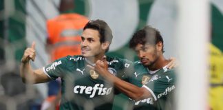 O jogador Raphael Veiga, da SE Palmeiras, comemora seu gol contra a equipe do Ituano FC, durante partida válida pela quarta de final, do Campeonato Paulista, Série A1, na arena Allianz Parque. (Foto: Cesar Greco)
