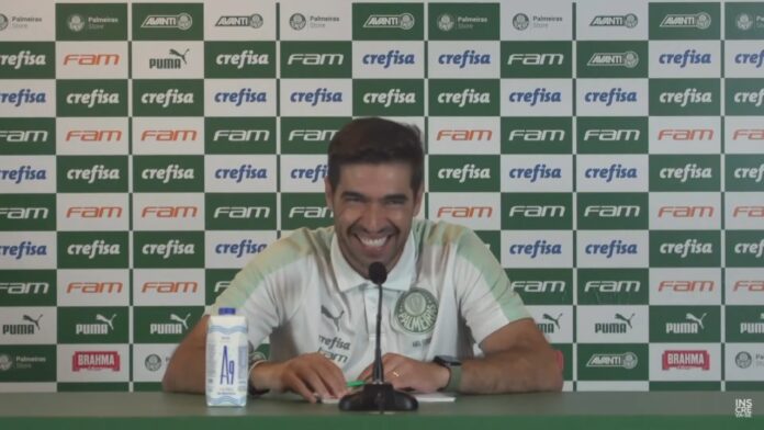 O técnico Abel Ferreira em coletiva de imprensa após Palmeiras 2x0 Ituano (Foto: Reprodução/TV Palmeiras)