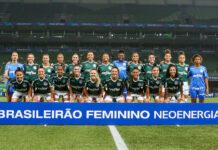 Equipe de Futebol Feminino, da SE Palmeiras, em jogo contra o Atlético-MG, pelo Brasileirão Feminino, no Allianz Parque. (Foto: Fábio Menotti)
