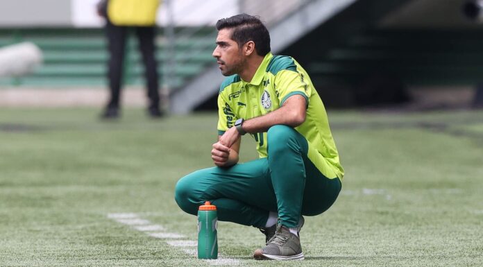 Abel Ferreira em campo (Foto: Reprodução/Cesar Greco/Palmeiras)