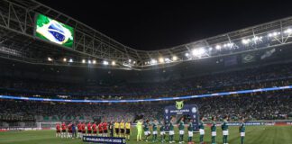 O time da SE Palmeiras, em jogo contra a equipe do Atlético C Goianiense, durante partida válida pela décima segunda rodada, do Campeonato Brasileiro, Série A, na arena Allianz Parque. (Foto: Cesar Greco)