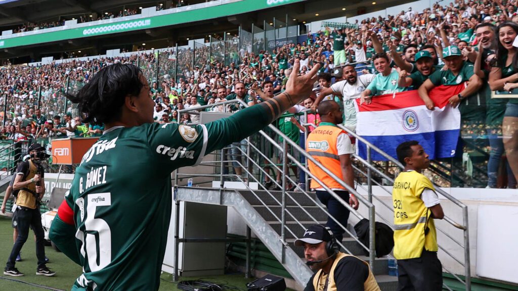 O jogador Gustavo Gómez, da SE Palmeiras, comemora seu gol contra a equipe do SC Internacional, durante partida válida pela décima nona rodada, do Campeonato Brasileiro, Série A, na arena Allianz Parque. (Foto: Cesar Greco)