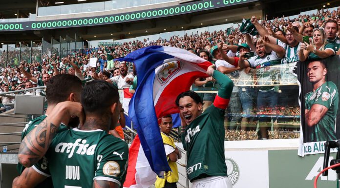 O jogador Gustavo Gómez, da SE Palmeiras, comemorando seu gol na partida contra o Internacional, pela Série A do Campeonato Brasileiro, no Allianz Parque. (Foto: César Greco)