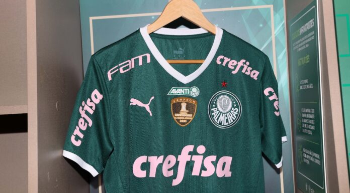 No clássico contra o São Paulo, todos os patrocínios estampados na camisa do Verdão estarão pintados com a cor rosa (Fabio Menotti/Palmeiras)