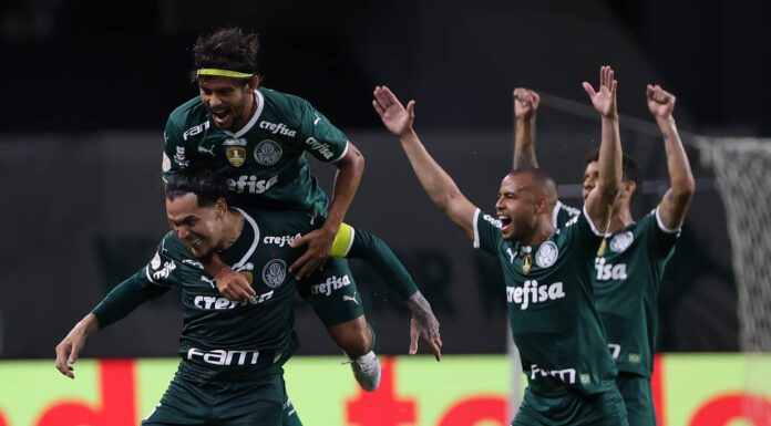 Jogadores da SE Palmeiras comemorando o gol na partida contra o Coritiba, pela Série A do Campeonato Brasileiro, no Allianz Parque. (Foto: César Greco)