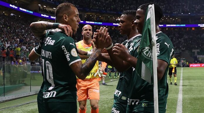 O jogador Breno Lopes, da SE Palmeiras, comemora seu gol contra a equipe do Coritiba, durante partida válida pela Série A do Campeonato Brasileiro, no Allianz Parque. (Foto: César Greco)