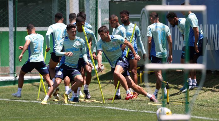 O jogador Benjamín Kuscevic, da SE Palmeiras, durante treinamento, na Academia de Futebol. (Foto: Cesar Greco)