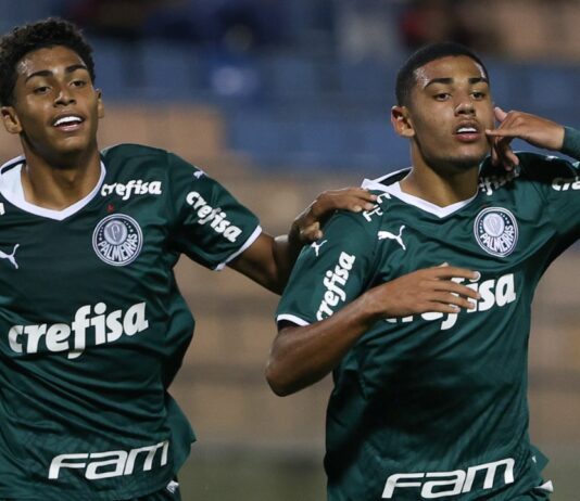 Estevão e Luis Guilherme, do sub-17 do Palmeiras
