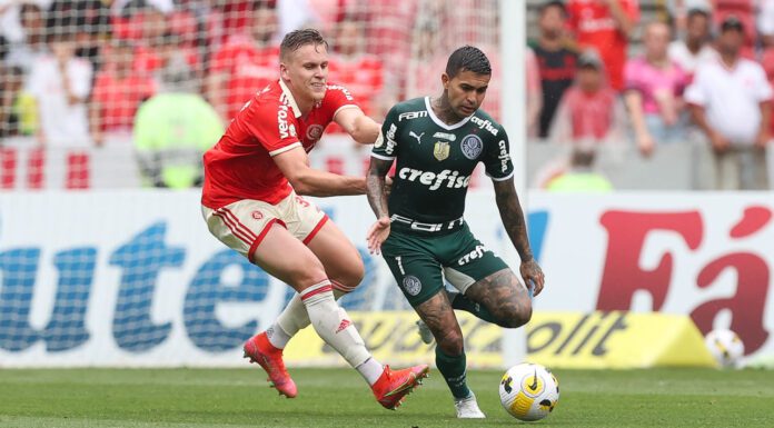 O jogador Dudu, da SE Palmeiras, durante partida contra o Internacional, pela Série A do Campeonato Brasileiro, no Beira-Rio. (Foto: César Greco)