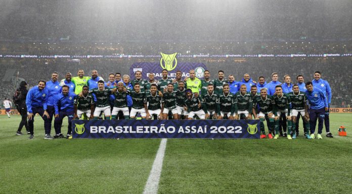 O time da SE Palmeiras, posa para foto em jogo contra a equipe do Fortaleza EC, durante partida válida pela trigésima quinta rodada, do Campeonato Brasileiro, Série A, na arena Allianz Parque. (Foto: Cesar Greco)