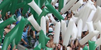 Torcida do Palmeiras faz festa no Allianz Parque
