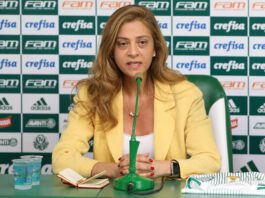 A presidente da SE Palmeiras, Leila Pereira, durante entrevista coletiva. (Foto: Reprodução)