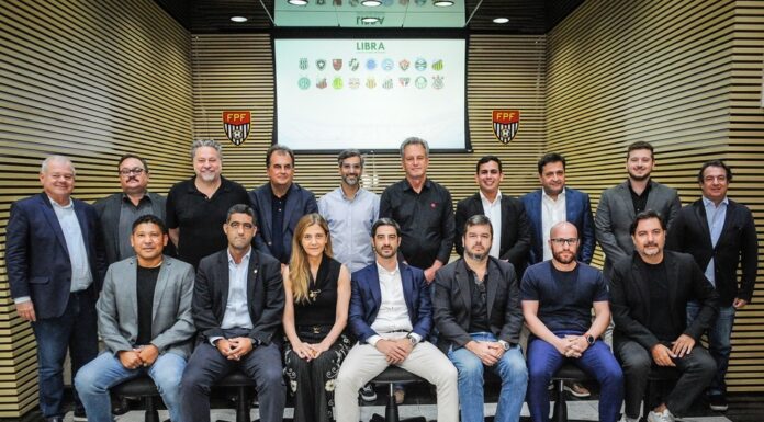 Dirigentes de clubes que compõem a Liga do Futebol Brasileiro - Libra. (Foto: Rodrigo Corsi/FPF)