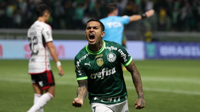Em completo silêncio, Palmeiras iguala jejum de 2021 no Brasileirão