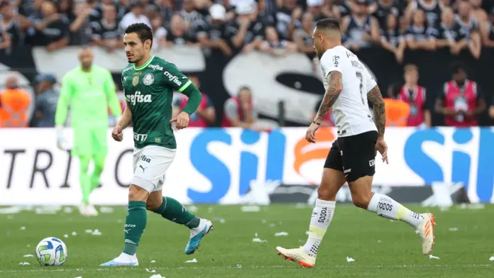 Perdemos dois pontos', define Abel após empate do Palmeiras no dérbi
