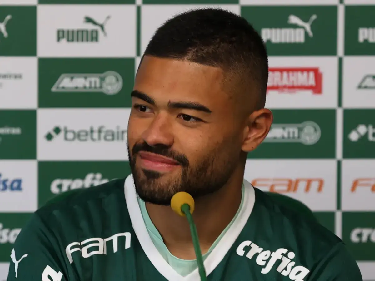 Jogador de basquete do Palmeiras está em estado grave após