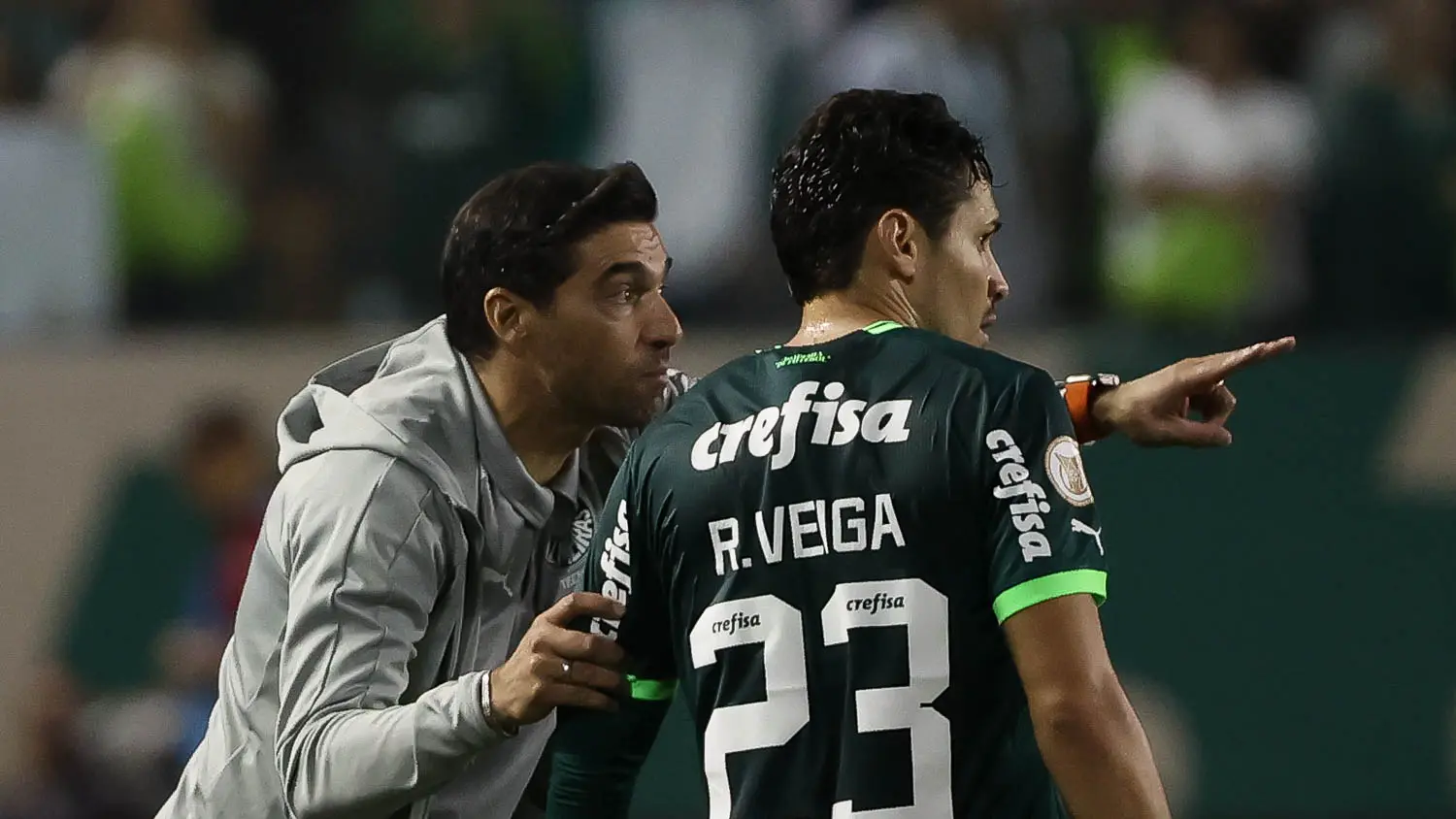 Raphael Veiga joga hoje? Desfalques do Palmeiras contra o Grêmio