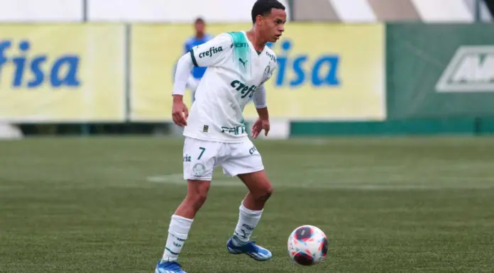 Wesley, jogador sub-15 do Palmeiras