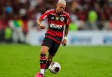 Matheuzinho foi comprado pelo Corinthians