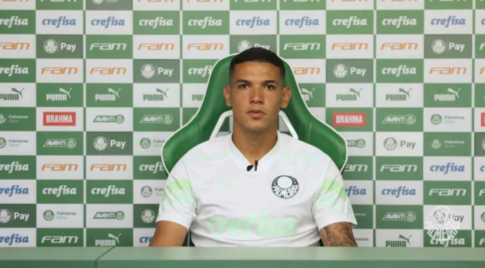 Naves concede entrevista no Palmeiras