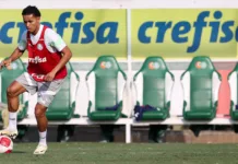 O jogador Lázaro, da SE Palmeiras, durante treinamento, na Academia de Futebol. (Foto: Cesar Greco/Palmeiras/by Canon)