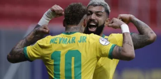 Neymar e Gabriel Barbosa, o Gabigol, comemoram gol pela seleção brasileira