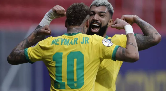 Neymar e Gabriel Barbosa, o Gabigol, comemoram gol pela seleção brasileira